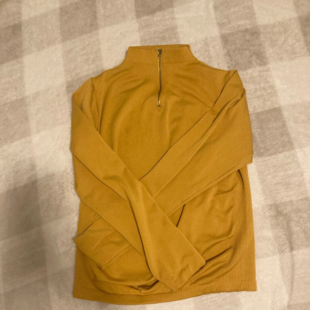 Mustard yellow zip up turtleneck long sleeve shirt M/L , Stretchy